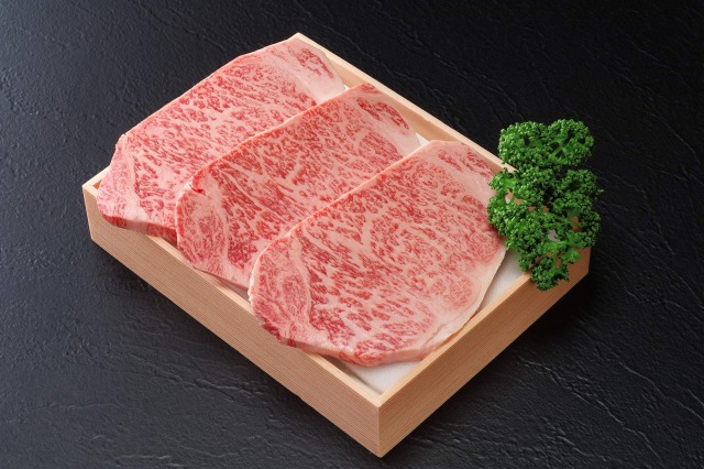 プレミアム牛　ロースステーキ